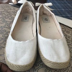 UGG  Australia